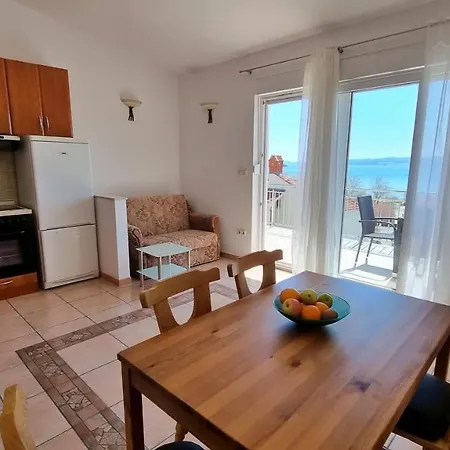 Stare Duce 6 Apartment Omis