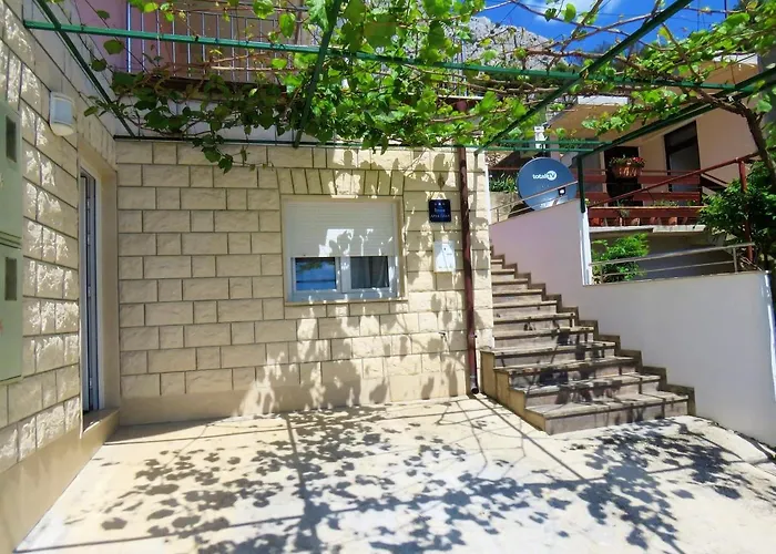 Apartman Stare Duce 6 *